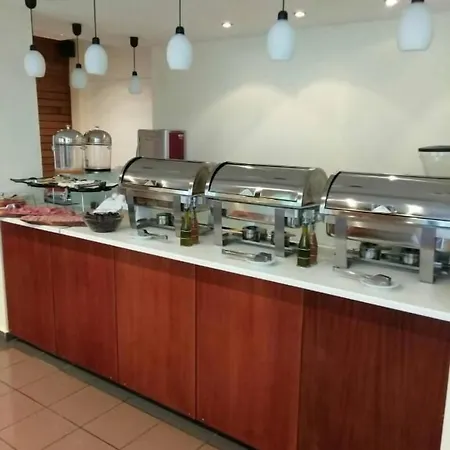 Simotel Ermis فندق