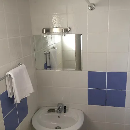 فندق Simotel Ermis
